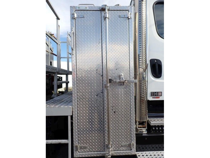 Freightliner 114sd 2013