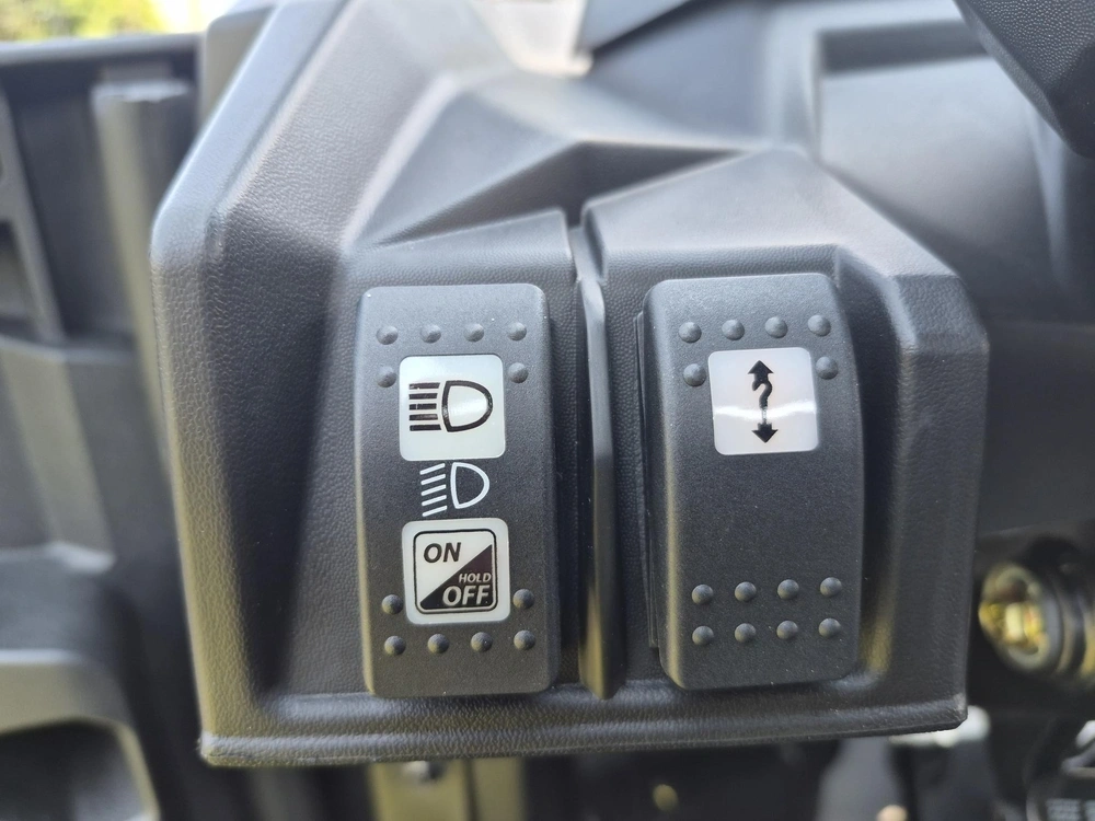 2026 Can-am Commander Xt 700 alt
