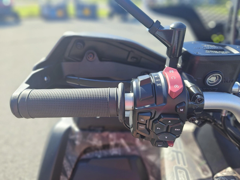 2025 Cfmoto Cforce 800 Touring alt