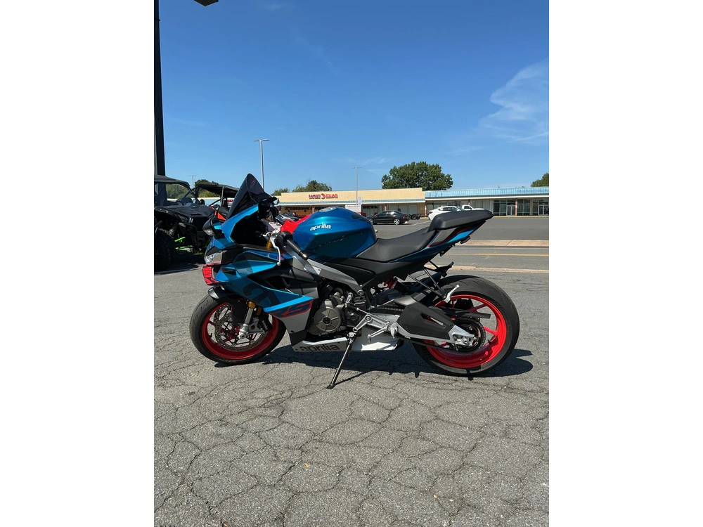 2027 Aprilia Rs660 alt