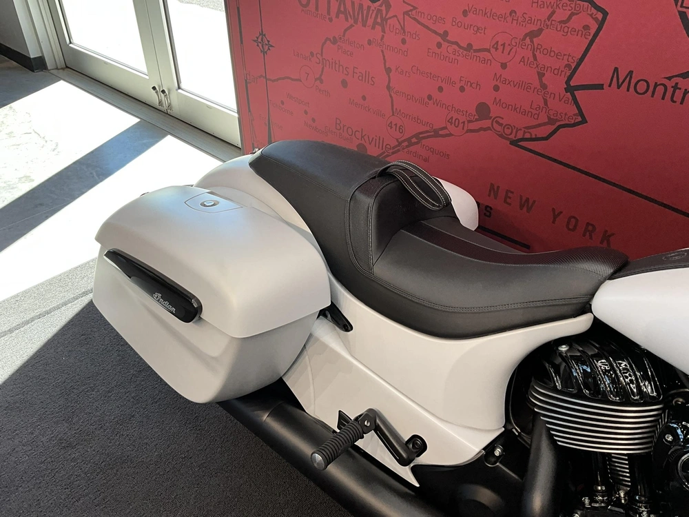 Indian Motorcycle Springfield Dark Horse 2026 alt