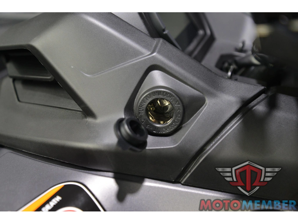 2026 Can-am Outlander Xt 700 Platinum Satin alt