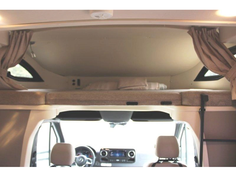 Winnebago View 24d 2021 alt