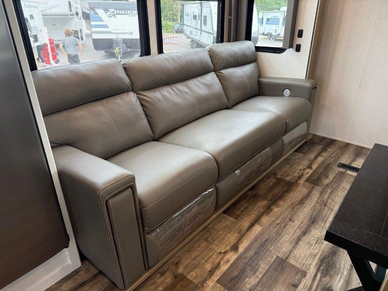 Keystone Rv Raptor 362 2023 alt