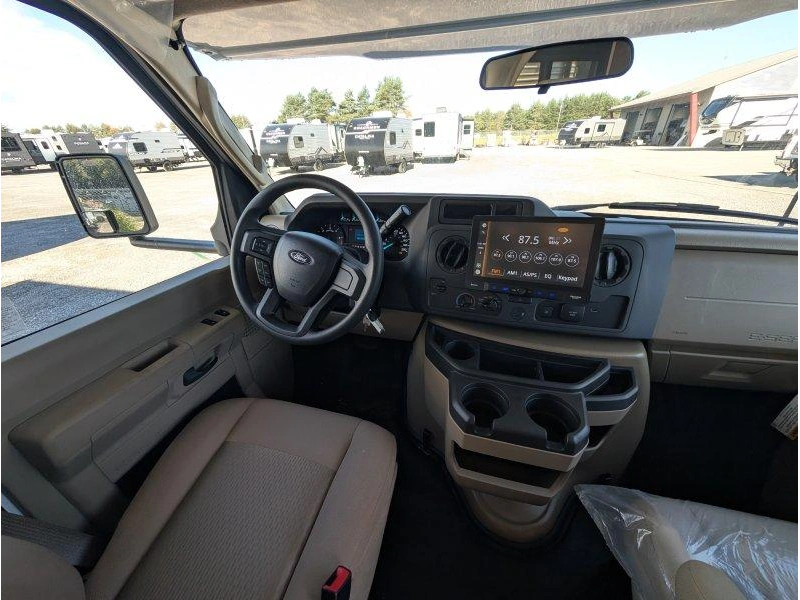 Thor Motor Coach Echelon Lc21 2027 alt
