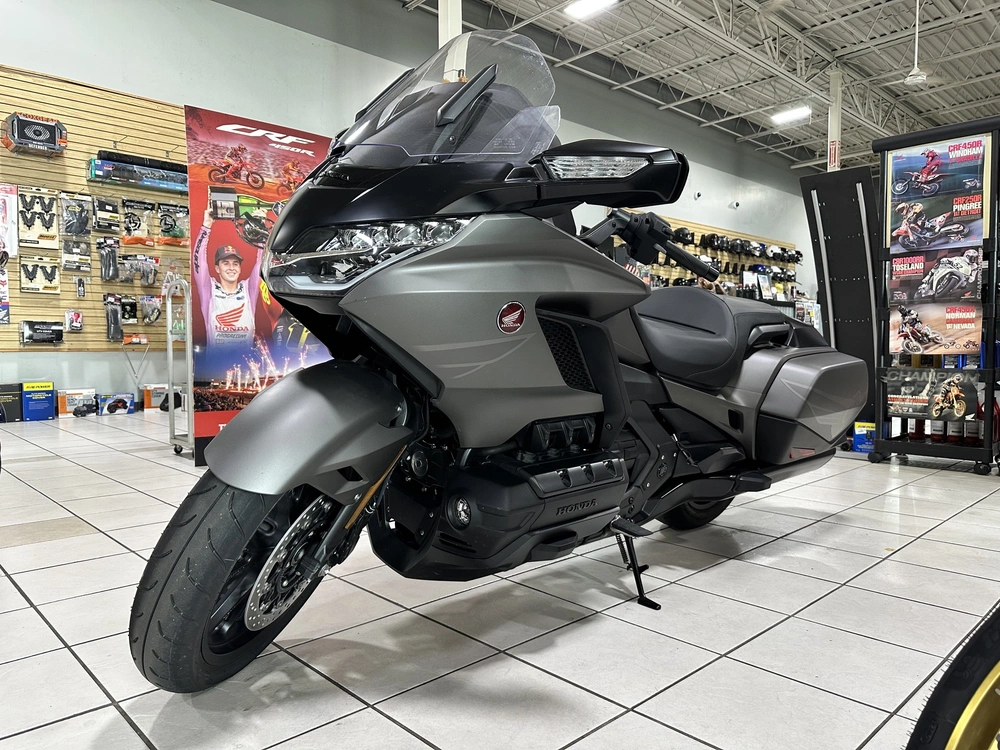 2026 Honda Goldwing Dct alt