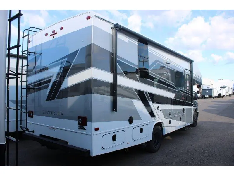 Entegra Coach Odyssey 24B 2027