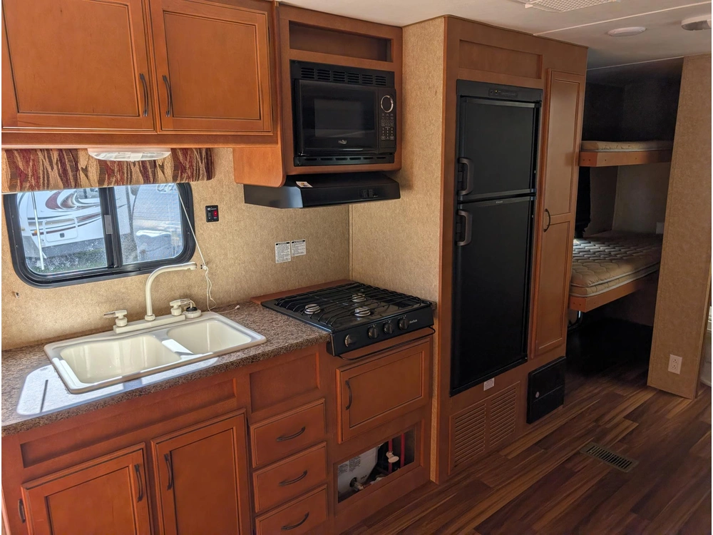 Gulf Stream Trailmaster 265bhs 2014 alt