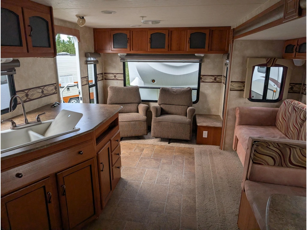 Coachmen Freedom Express 295rl 2012 alt