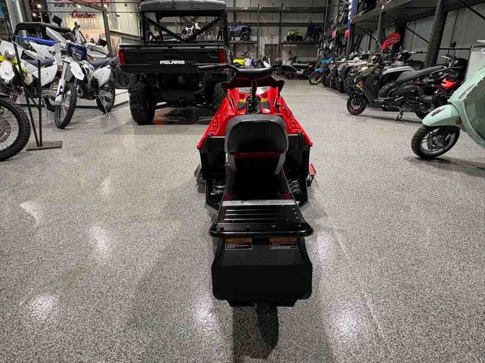 Polaris 200 Indy 2027 alt