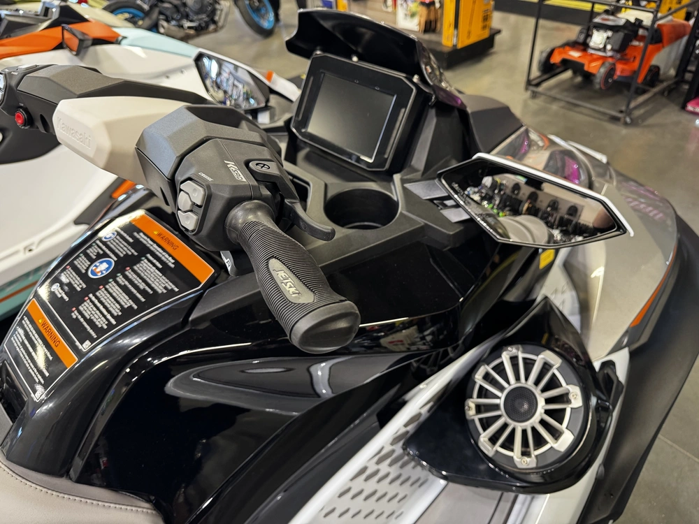 2026 Kawasaki Stx 160 Lx alt