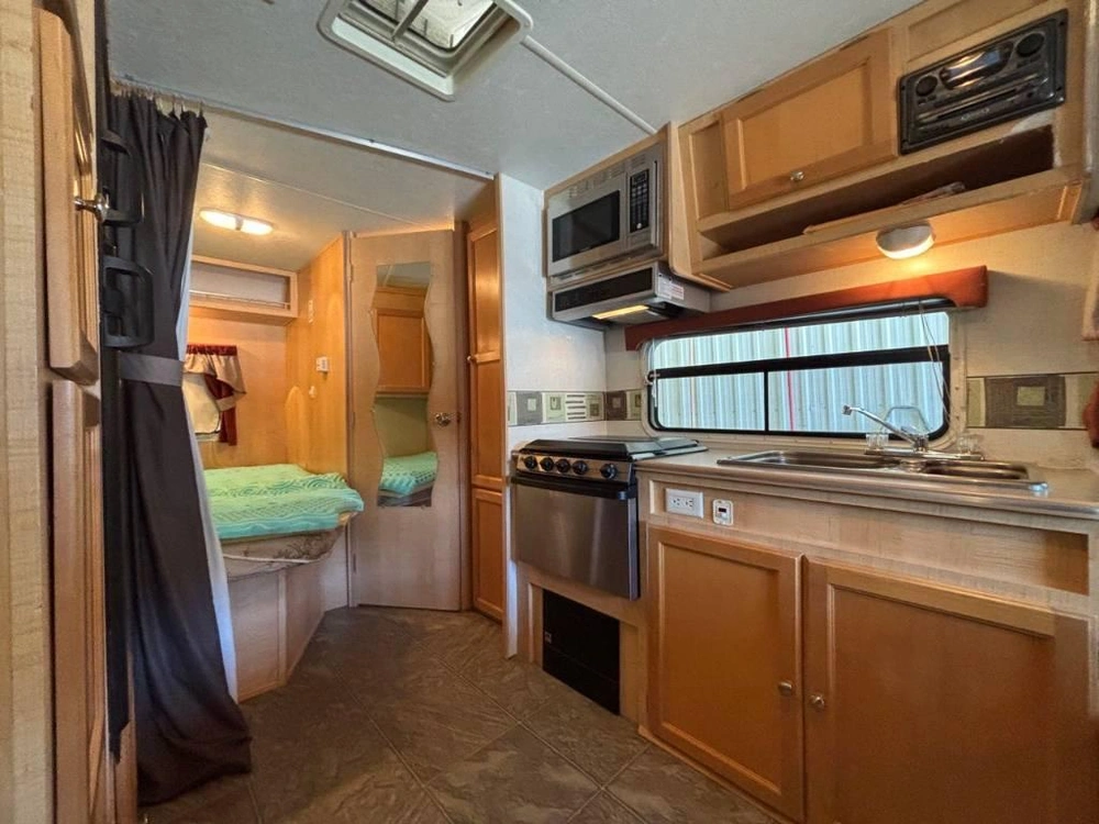 R-vision Trail Cruiser 21dbl 2006 alt