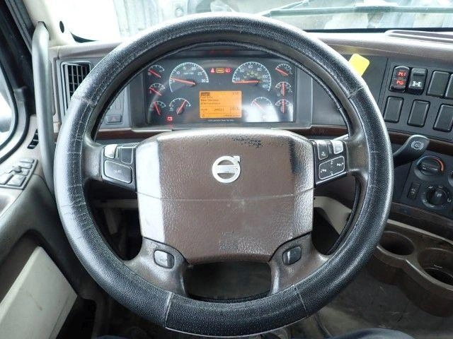 Volvo Vnl300 2013