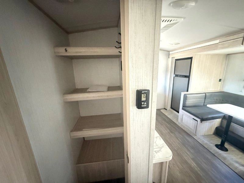 2022 Cruiser Rv Shadow Cruiser 239rbs