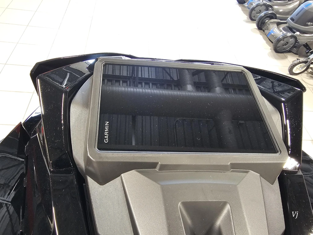 2027 Arctic Cat M 858 Sno Pro 154 2.6 G8 Display alt