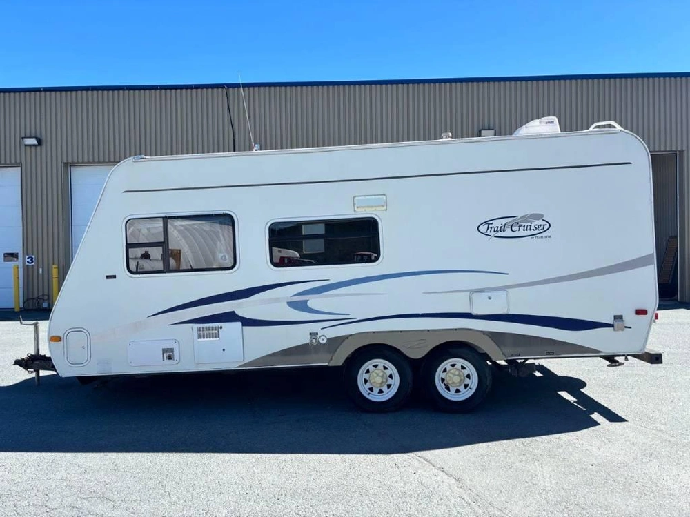 R-vision Trail Cruiser 21dbl 2006 alt