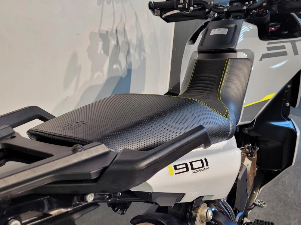 Husqvarna Norden 901 *à Partir De 3.99%💳 2027 alt
