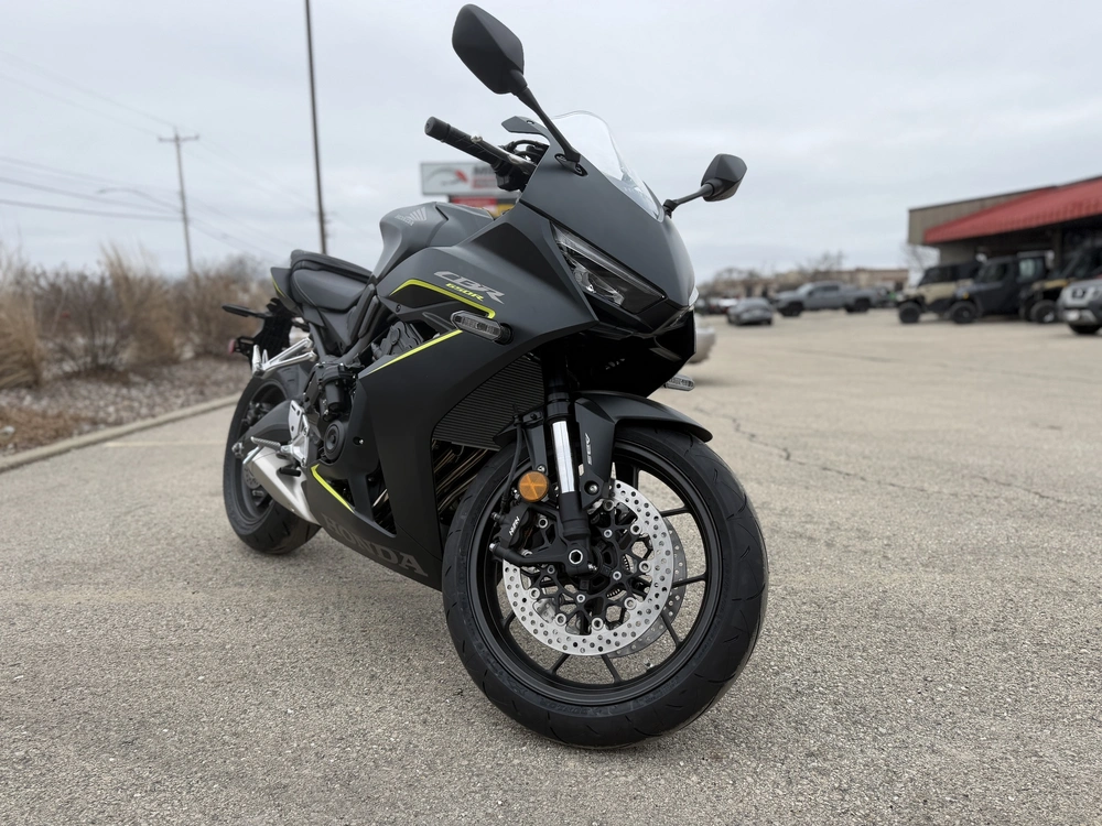 2026 Honda Cbr650r E-clutch alt