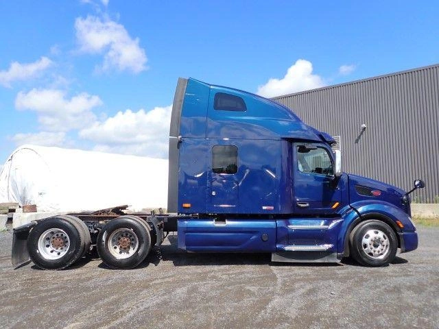 Peterbilt 579 2022