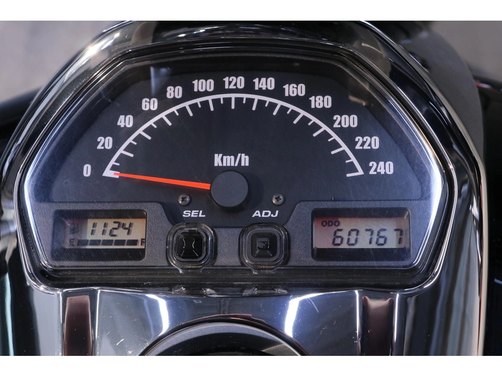 2009 Suzuki Boulevard M109r alt