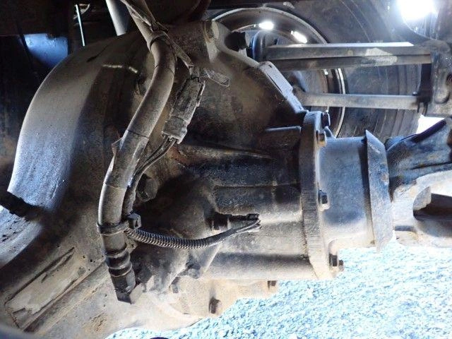 Peterbilt 567 2024