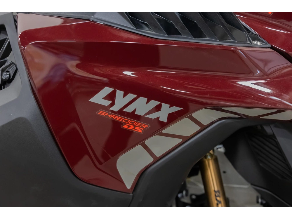 2026 Lynx Shredder Ds Turbo 165 3p Sstw alt