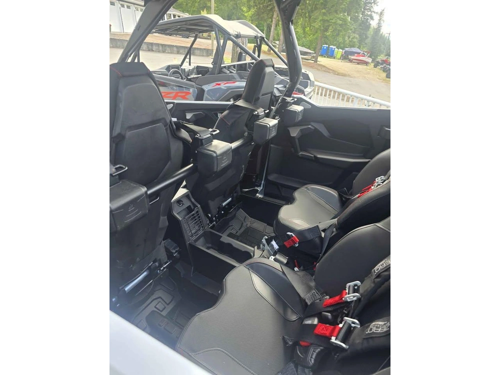 2026 Polaris Rzr Pro R 4 Ultimate Ghost White Metallic alt