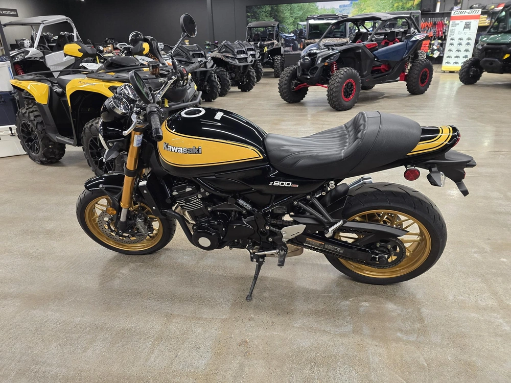 2022 Kawasaki Z900rs-se alt