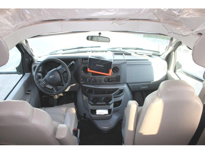 Entegra Coach Odyssey 24b 2027 alt
