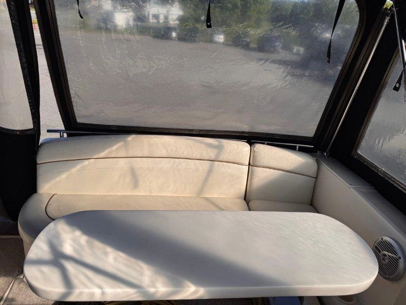 Rinker Boat Co Fiesta Vee 270 2003 alt