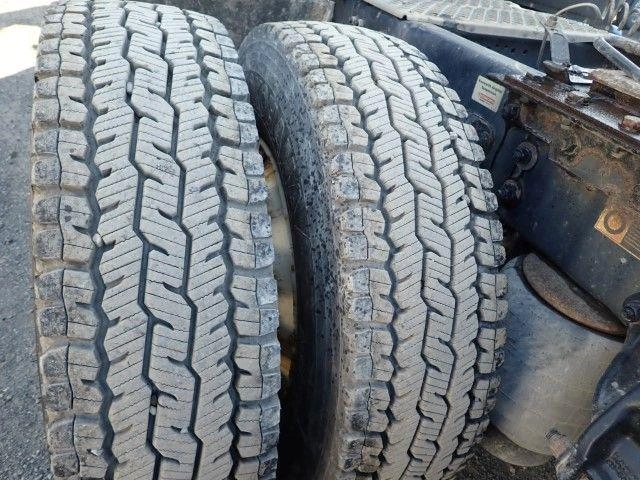 Kenworth T680 2021