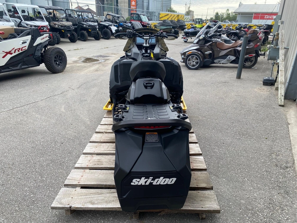 2026 Ski-doo Renegade X 900 Turbo R alt