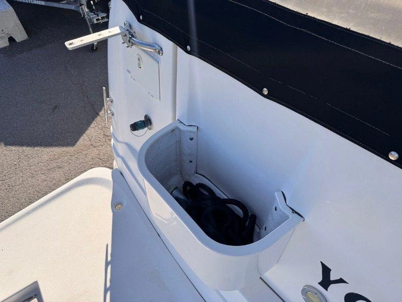 Rinker Boat Co Fiesta Vee 270 2003 alt