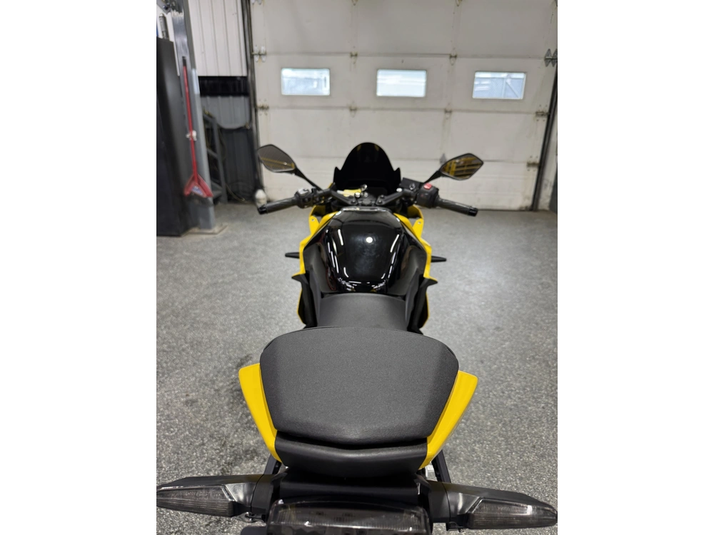 Suzuki Gsx 8r 2025 alt