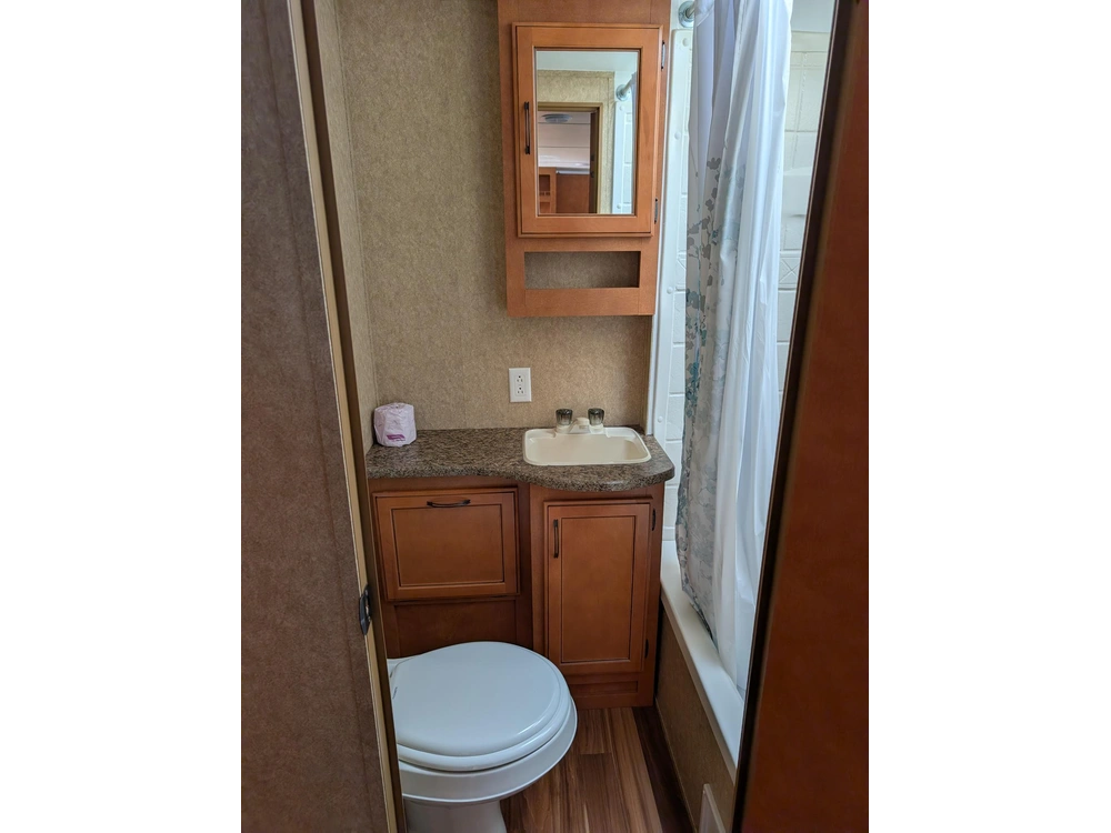 Gulf Stream Trailmaster 265bhs 2014 alt