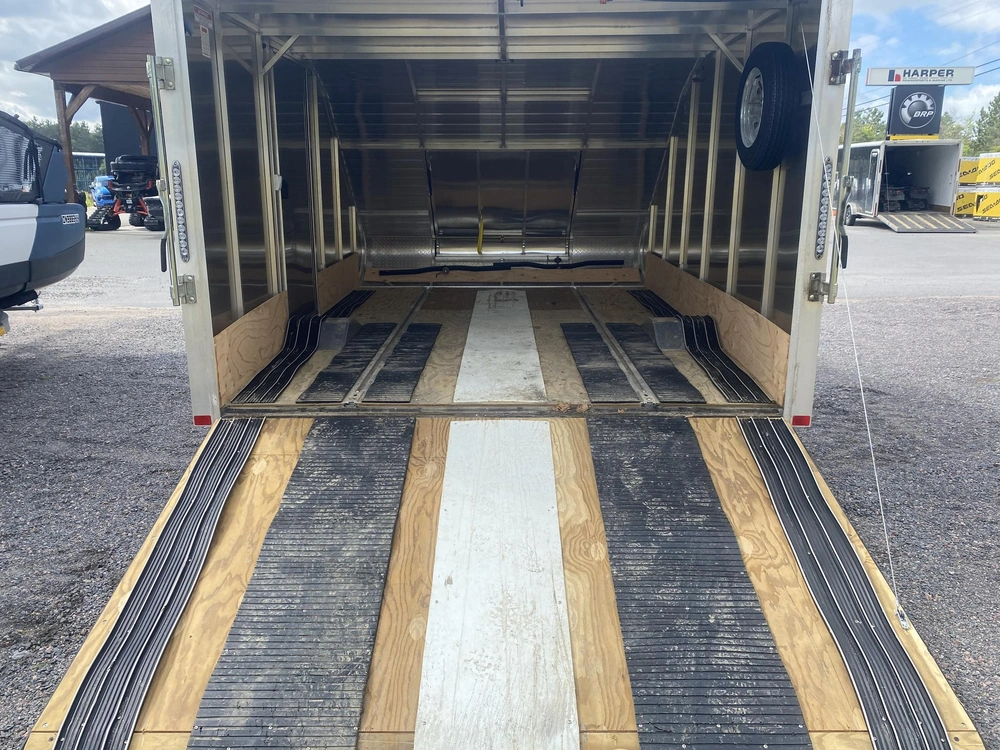 2022 Triton Tc128 Enclosed alt