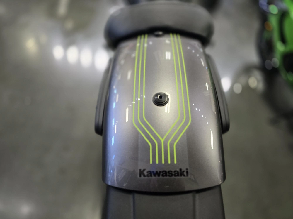 2026 Kawasaki Vulcan S Metallic Graphite Gray alt