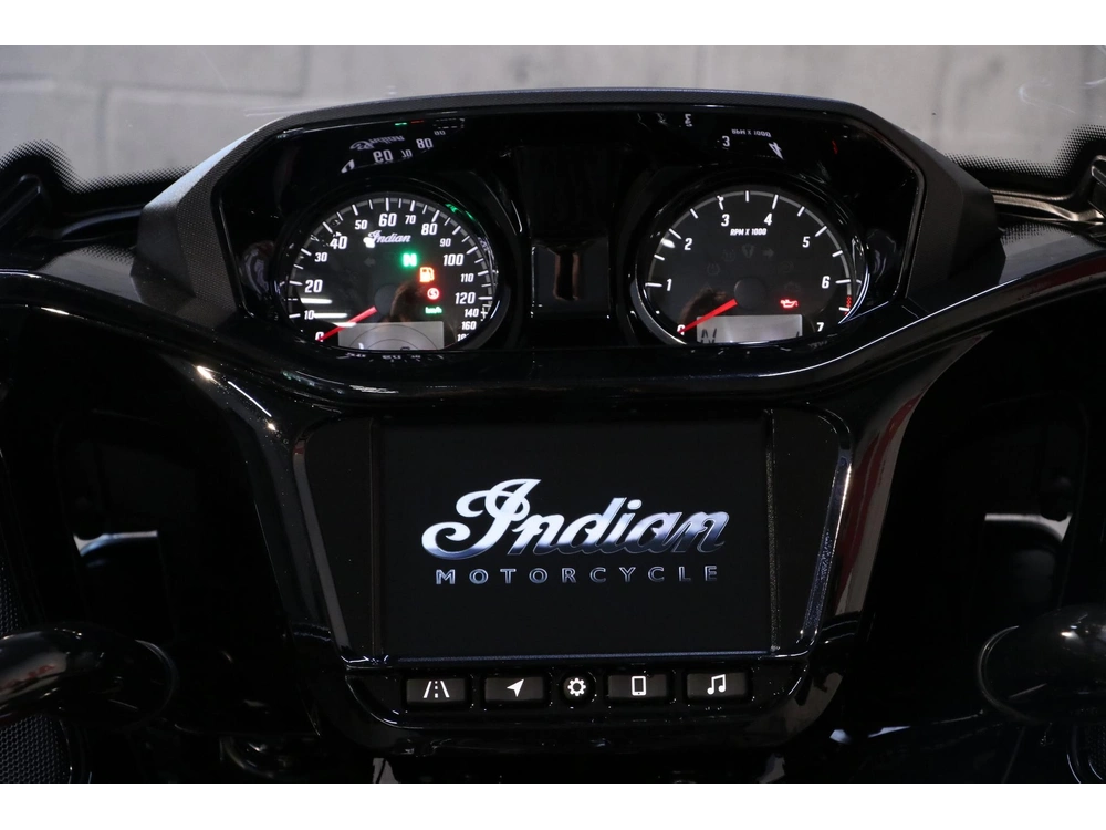 2026 Indian Motorcycle Pursuit Dark Horse 112 & Powerband Audio alt
