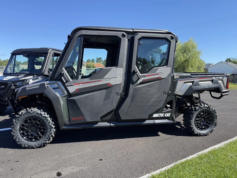Arctic Cat Prowler Pro Crew Limited 2027 alt