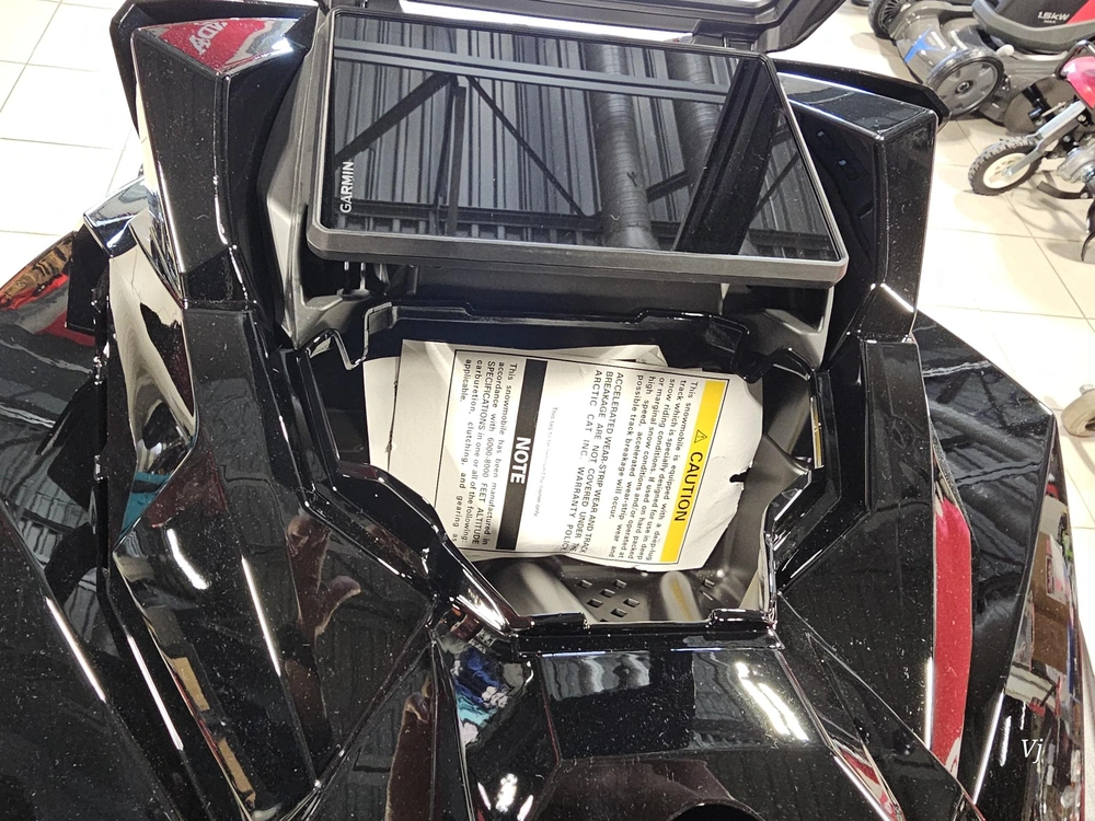 2027 Arctic Cat M 858 Sno Pro 154 2.6 G8 Display alt