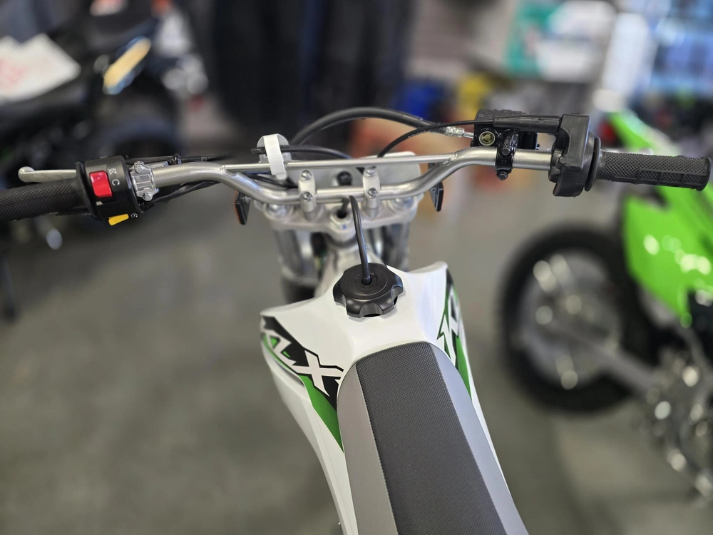 2026 Kawasaki Klx140r F alt