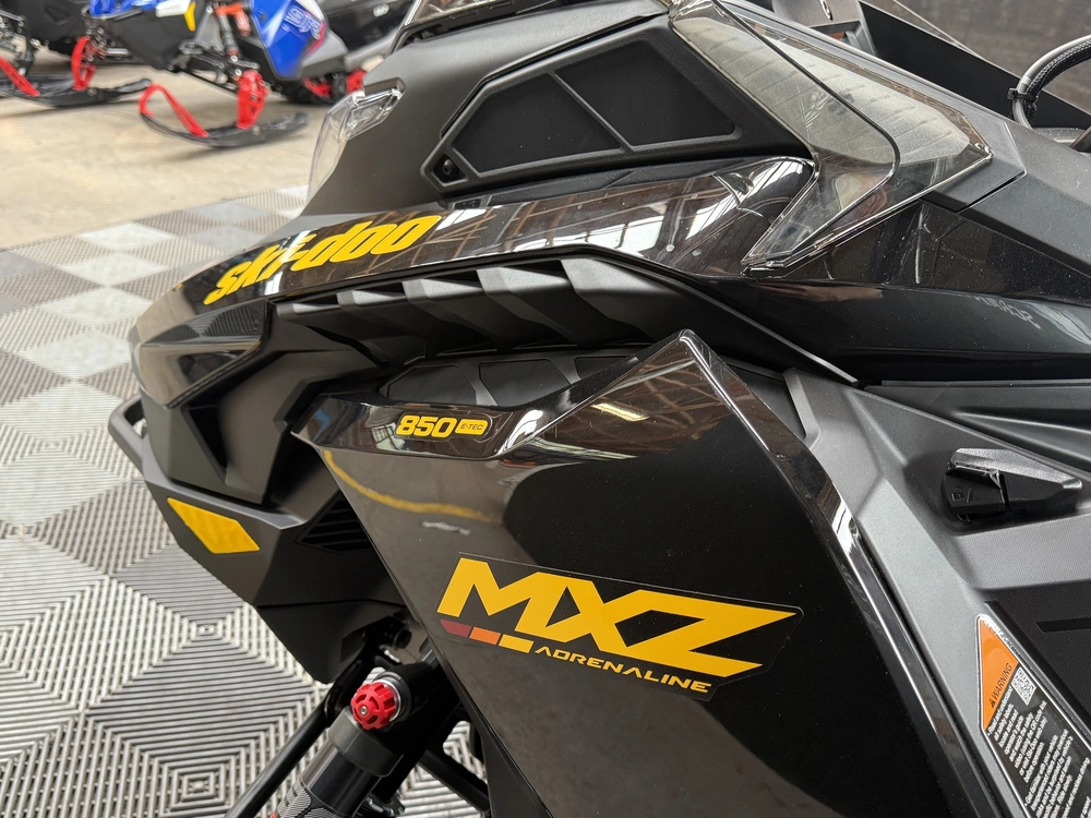 2027 Ski-doo Mxz Blizzard 850 137 1.2 Ice Ripper alt