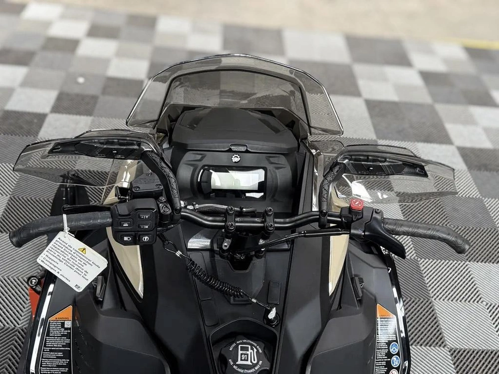 2027 Ski-doo Mxz Adrenaline 129 850 E-tec Ripsaw 1.25'' E.s. alt