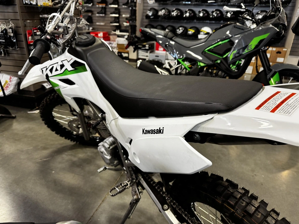 2026 Kawasaki Klx230 alt