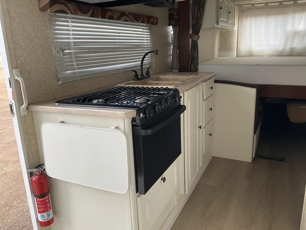 2008 Keystone Rv Outback 23krs alt