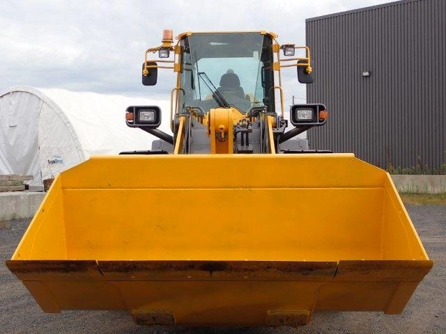 Komatsu Wa270-8 2020