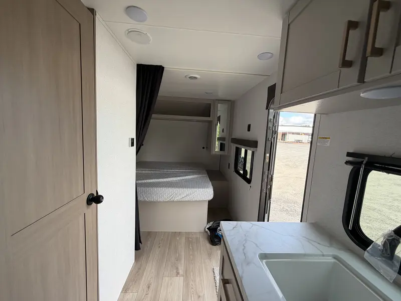 2027 Jayco JAY FLIGHT SLX 210QB