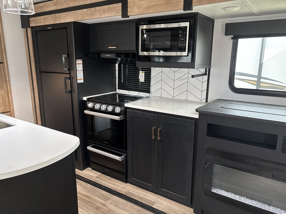 2023 Keystone Rv Outback 340bh alt