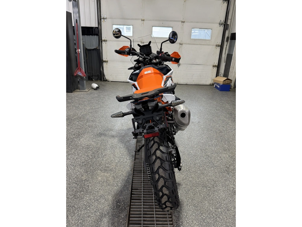 2026 Ktm 890 Adventure R alt
