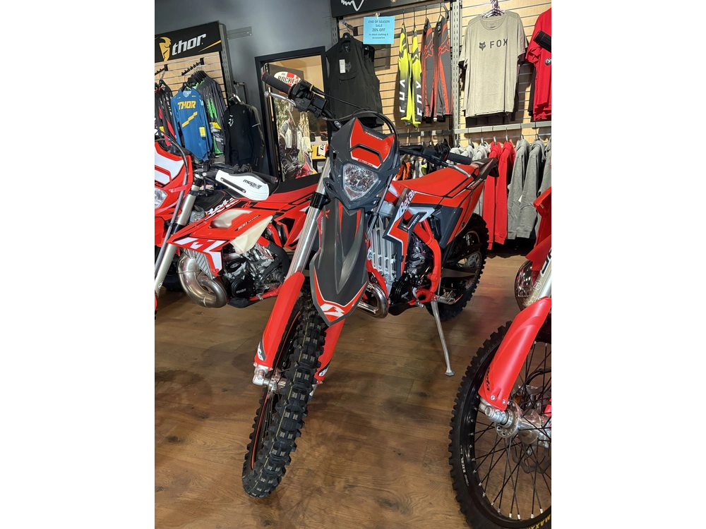 2026 Beta 300 Xtrainer alt